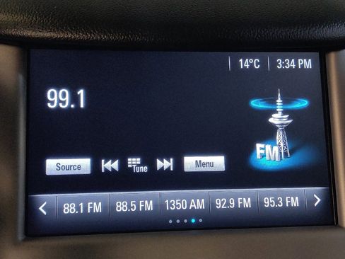 Used 2017 Chevrolet Cruze LS image 25