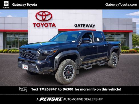 Used 2026 Toyota Tacoma TRD Off-Road AWD/4WD image 1