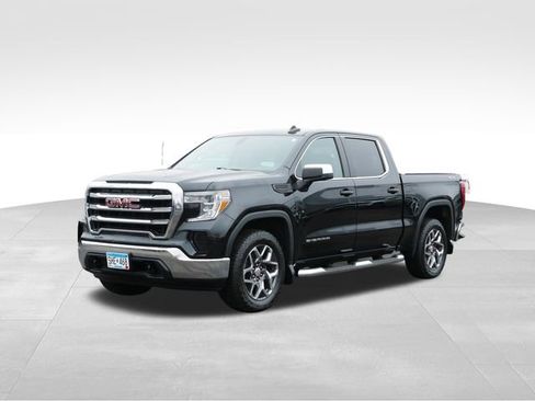 Used 2020 GMC Sierra 1500 SLE w/ SLE Value Package image 3