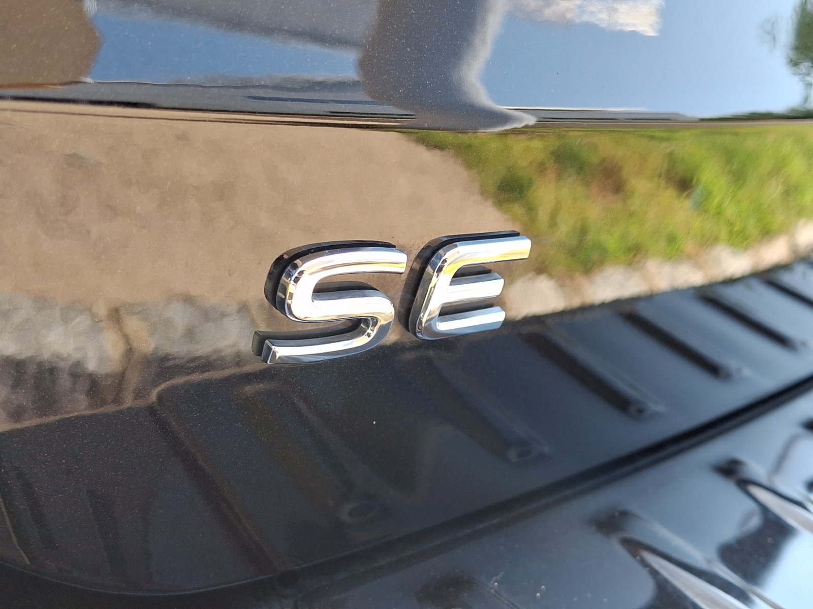 Certified 2024 Volkswagen Taos SE AWD/4WD image 30