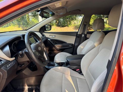 Used 2017 Hyundai Santa Fe Sport image 9