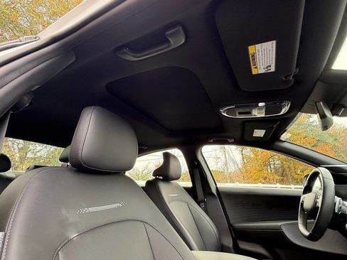 Used 2023 Hyundai Ioniq 6 Limited image 26