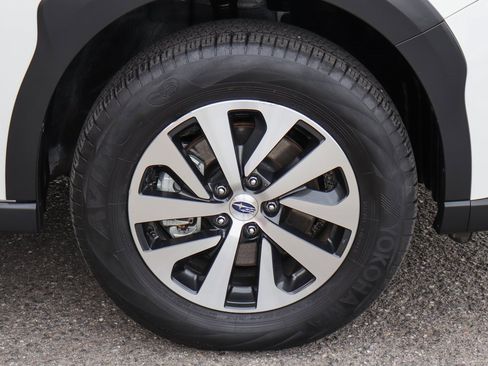 Used 2023 Subaru Outback Premium image 35