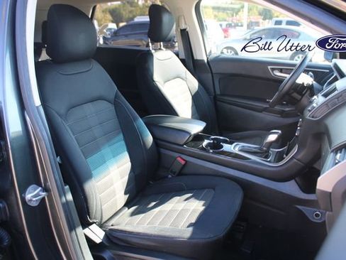 Used 2018 Ford Edge SEL image 11