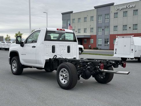 New 2025 Chevrolet Silverado 3500 W/T image 14