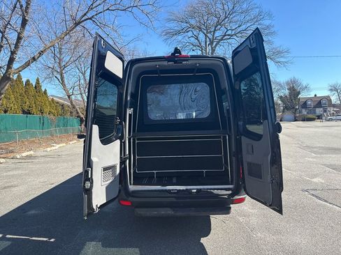 Used 2017 Mercedes-Benz Sprinter 3500 image 26