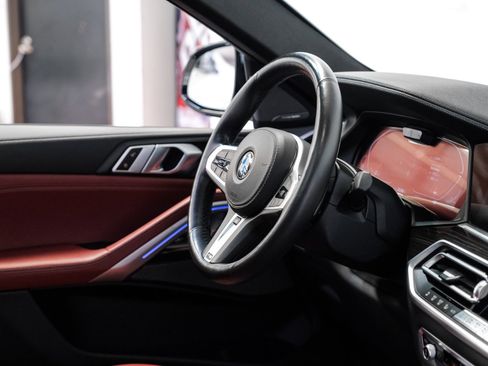 Used 2021 BMW X6 xDrive40i w/ M Sport Package image 13