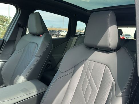 New 2026 BMW X3 xDrive30 w/ Premium Package image 11