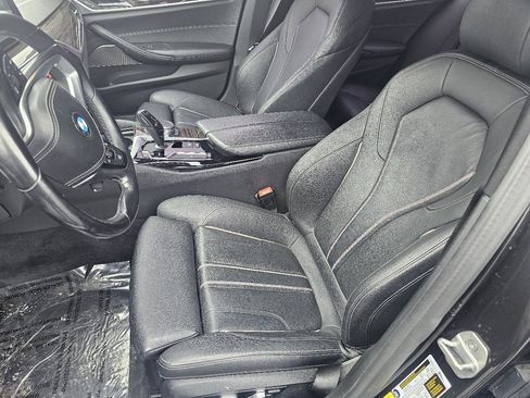 Used 2017 BMW 540i xDrive image 14