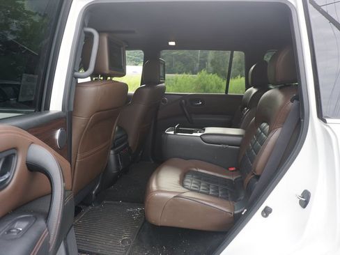 Used 2020 Nissan Armada Platinum w/ Platinum Reserve Package RWD image 15