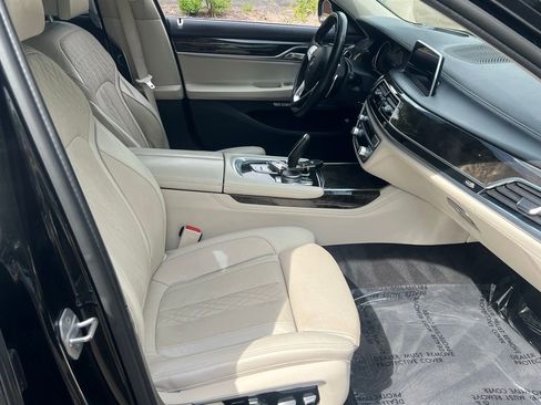 Used 2016 BMW 750i xDrive AWD/4WD image 15