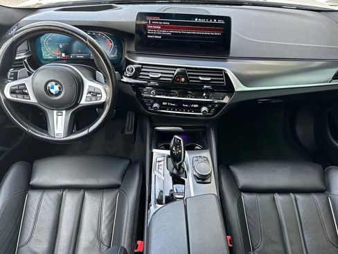 Used 2022 BMW 540i xDrive w/ M Sport Package AWD/4WD image 14