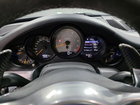 Used 2015 Porsche 911 GT3 image 12