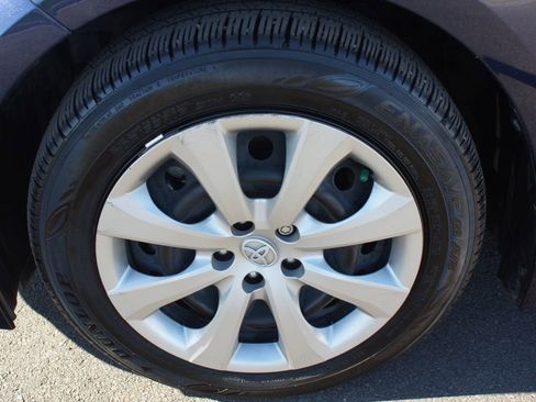 Used 2025 Toyota Corolla LE image 24