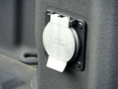 Used 2024 GMC Sierra 1500 SLE image 32