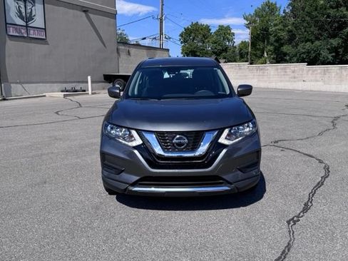 Used 2020 Nissan Rogue S AWD/4WD image 11