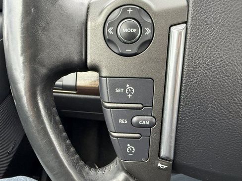 Used 2015 Land Rover LR2 AWD/4WD image 24