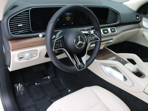 Used 2026 Mercedes-Benz GLE 350 4MATIC image 4