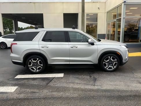 Used 2023 Hyundai Palisade SEL AWD/4WD image 11