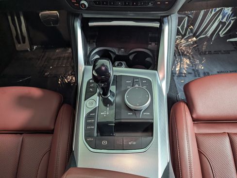 Used 2022 BMW M440i Convertible RWD image 16