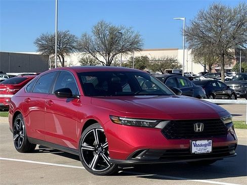 Certified 2025 Honda Accord Sport image 2