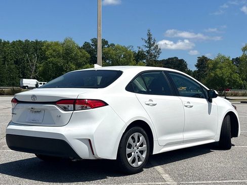 Used 2024 Toyota Corolla LE FWD image 18