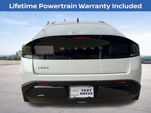 New 2026 Nissan Leaf Platinum+ w/ Cargo Package (Platinum+) FWD image 4