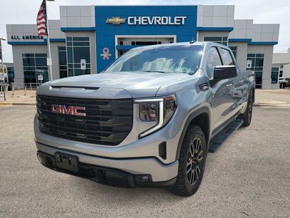 Used 2025 GMC Sierra 1500 Elevation