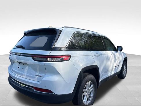 Used 2023 Jeep Grand Cherokee Laredo w/ Trailer Tow Prep Group (B) image 18