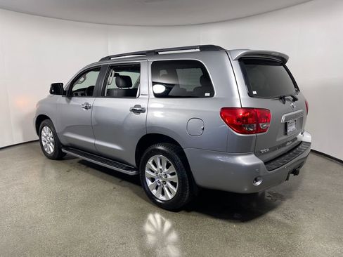Used 2008 Toyota Sequoia Platinum RWD image 5