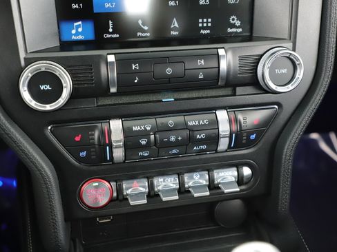 Used 2018 Ford Mustang Premium w/ Equipment Group 201A image 19