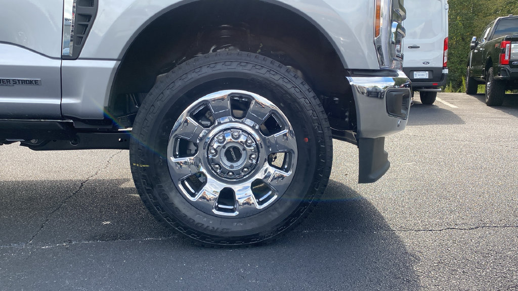 New 2027 Ford F350 Lariat w/ Lariat Premium Package AWD/4WD image 10