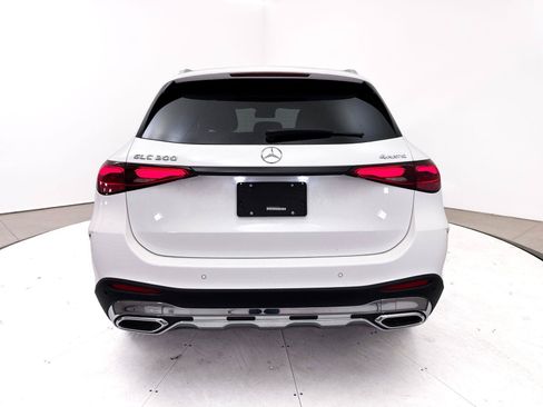 Used 2025 Mercedes-Benz GLC 300 4MATIC image 17