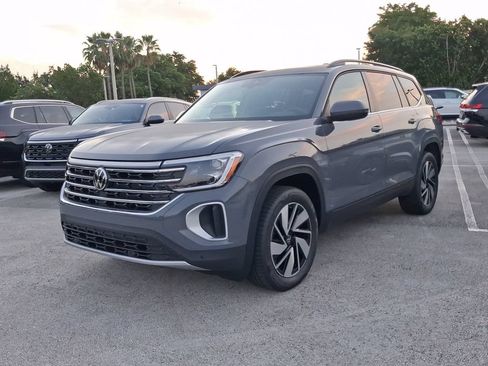 New 2026 Volkswagen Atlas SE FWD image 3