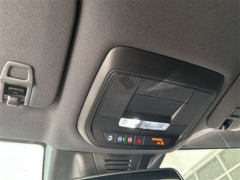 New 2026 Chevrolet Equinox EV LT image 39