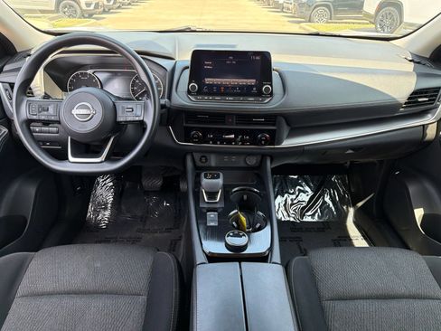 Used 2024 Nissan Rogue SV AWD/4WD image 19