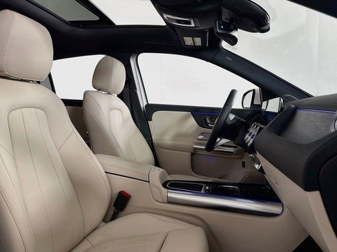Certified 2026 Mercedes-Benz GLA 250 image 8