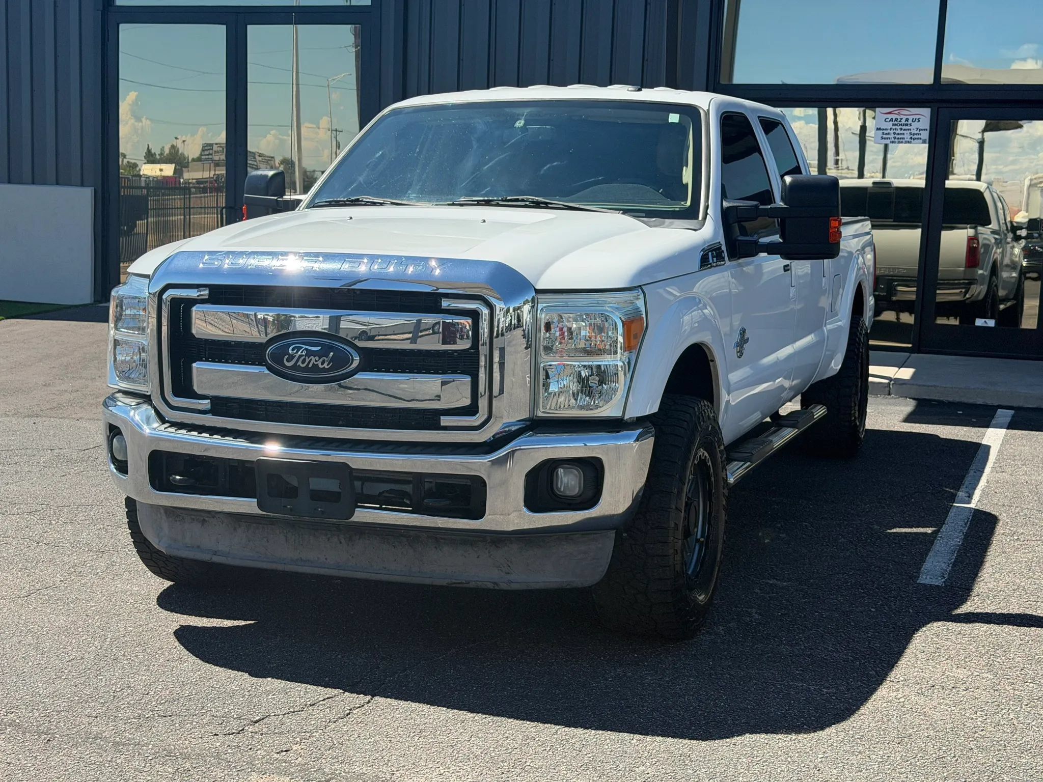 Used 2012 Ford F250 Lariat w/ Lariat Interior Pkg AWD/4WD image 2