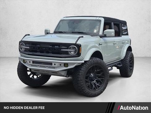 Used 2024 Ford Bronco Outer Banks AWD/4WD image 1