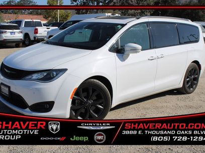Used 2018 Chrysler Pacifica Limited w/ Advanced Safetytec Group