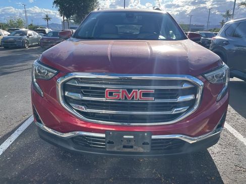 Used 2020 GMC Terrain SLT image 2