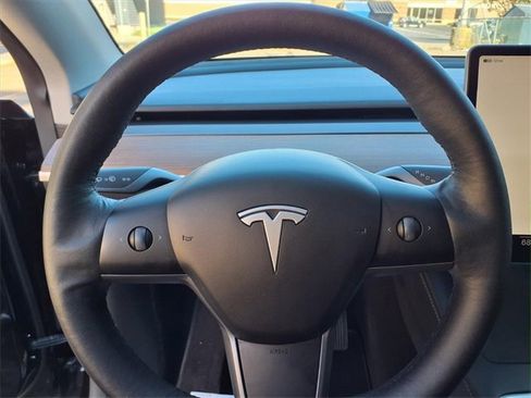 Used 2024 Tesla Model Y Long Range image 13