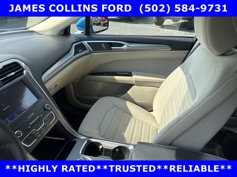 Used 2020 Ford Fusion SE FWD image 12