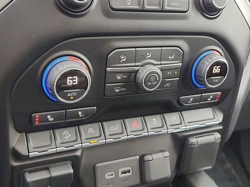 Certified 2021 Chevrolet Silverado 1500 LT Trail Boss w/ Convenience Package II image 16