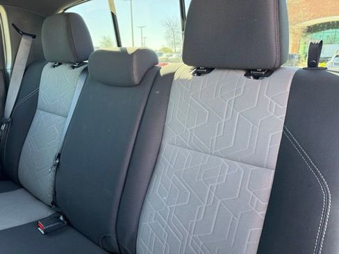 Used 2022 Toyota Tacoma TRD Off-Road w/ Technology Package image 19