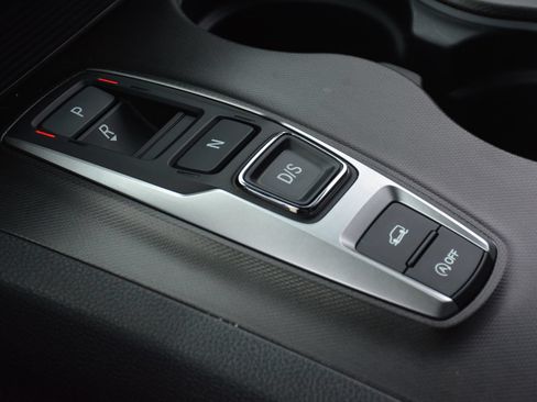 Used 2023 Honda Pilot TrailSport image 14