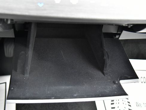 Used 2024 Nissan Ariya AWD image 27