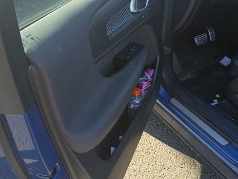 Used 2021 Volvo XC40 T5 R-Design w/ Advanced Package image 36