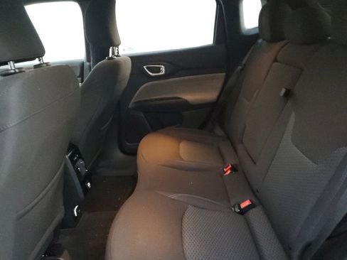 Certified 2024 Jeep Compass Sport image 10