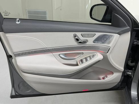 Used 2015 Mercedes-Benz S 550 Sedan image 70